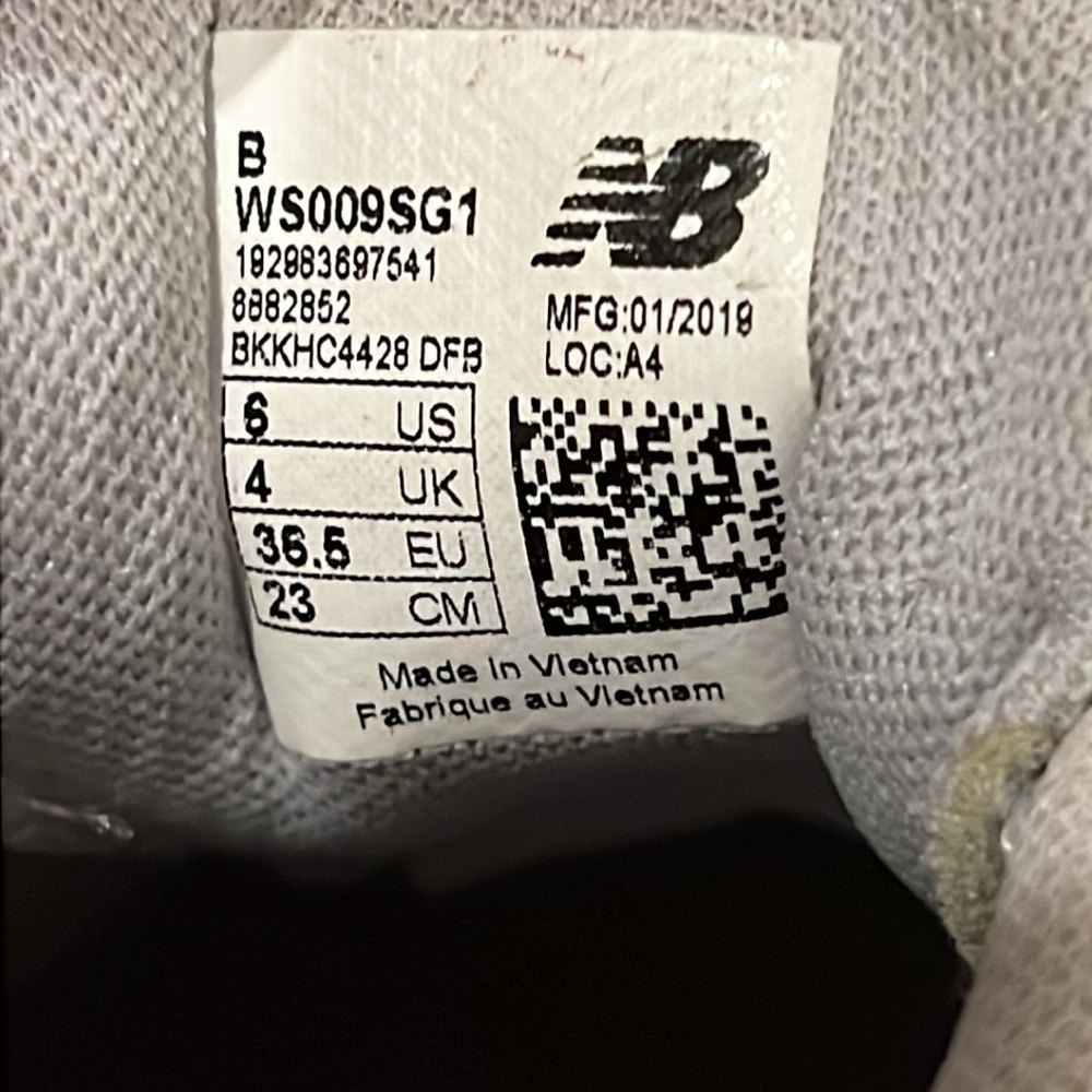 New balance 009 Women’s Sneakers - Picture 7 of 8